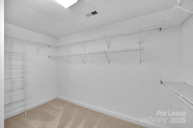 Building Photo - 1202 Coachman Dr