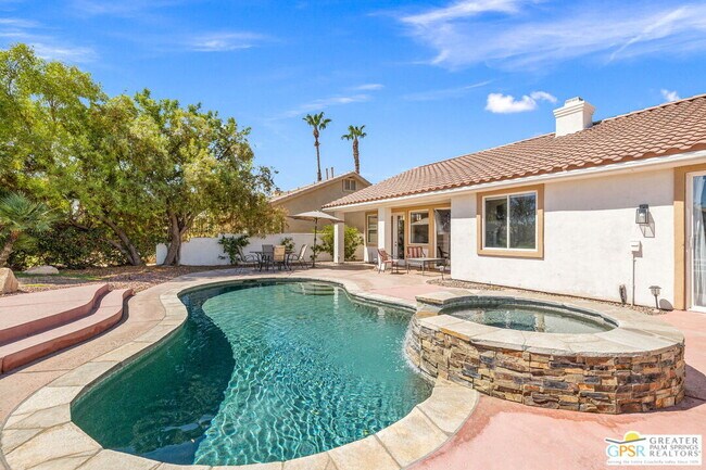 Building Photo - 50280 Spyglass Hill Dr