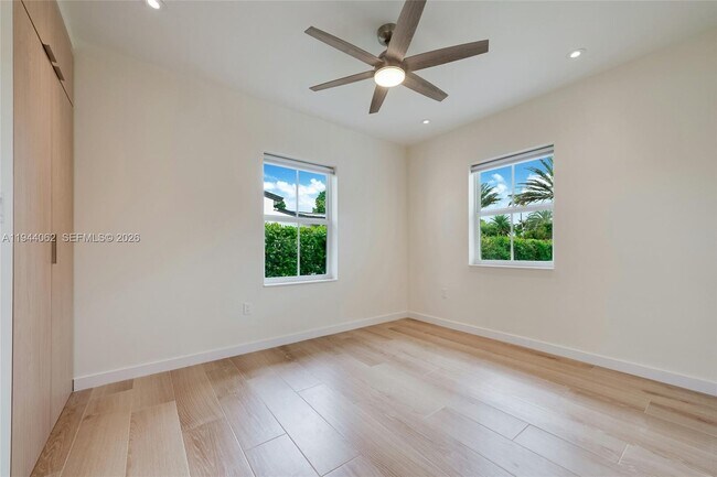 Building Photo - 6356 SW 14th St