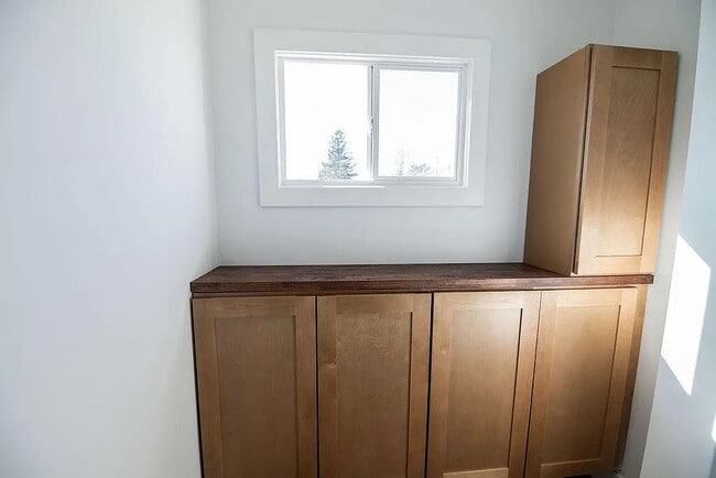 Building Photo - 2102 Morton Ave