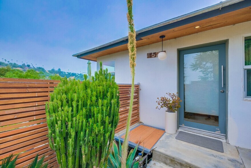 Building Photo - 4523 Tourmaline St