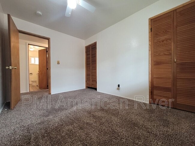 Building Photo - 625 Elizabeth St