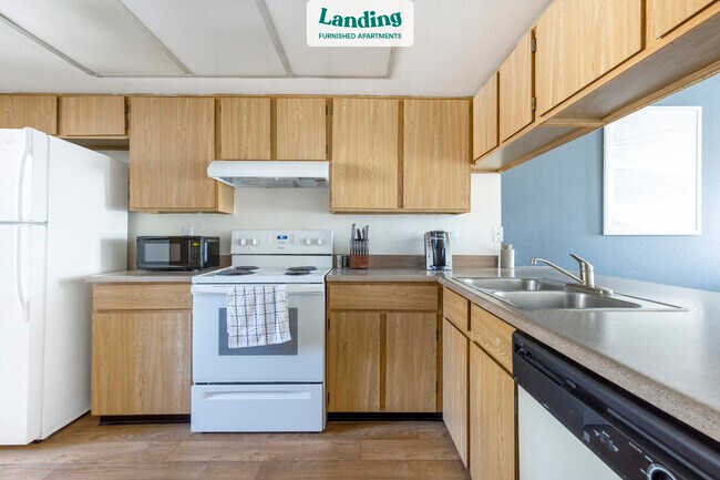 Building Photo - 164 N 74th St