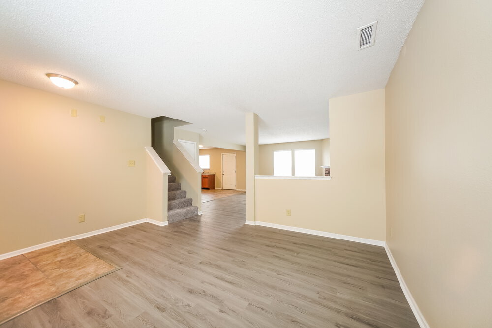 Building Photo - 9033 Southernwood Way