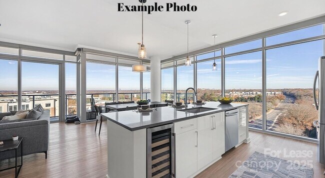 Building Photo - 4425 Sharon Rd