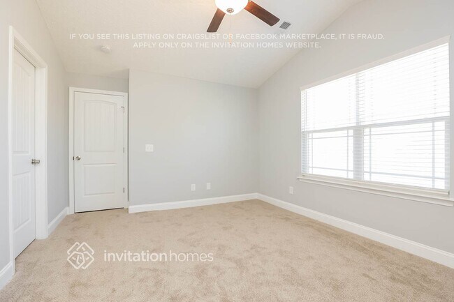 Building Photo - 354 Green Hills Dr