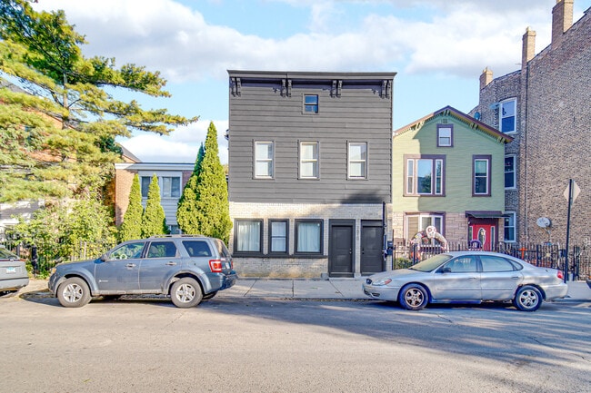 Building Photo - 1510 W Cullerton St