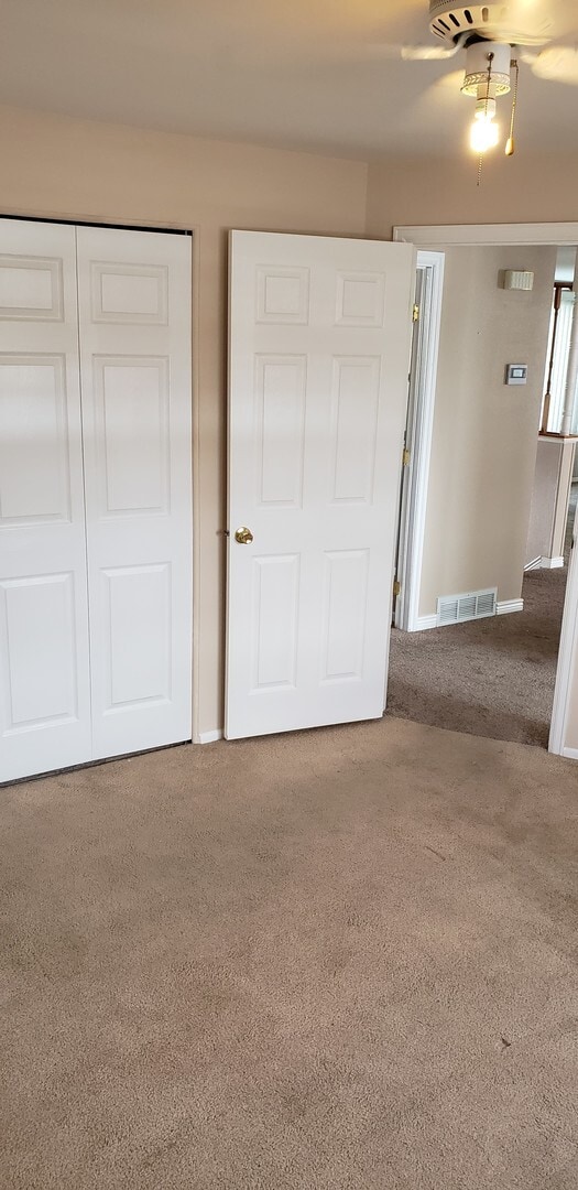 Building Photo - Move in ready 4 bedroom home For Rent on S...