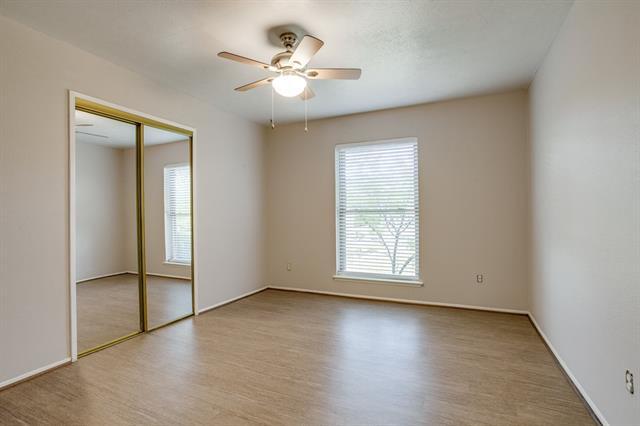 Building Photo - 1308 Grinnell Dr
