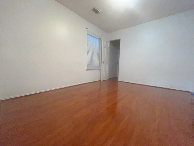 Building Photo - 14938 Sugar Sweet Dr