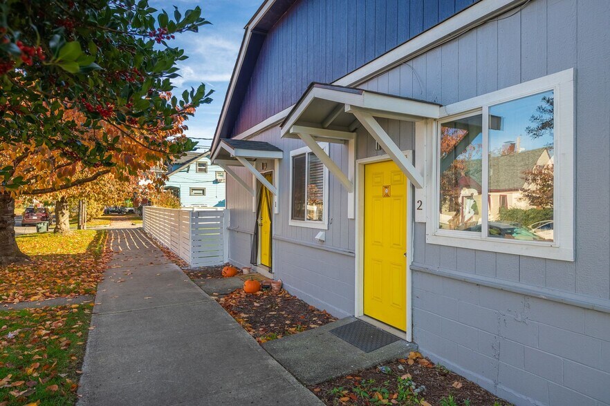 Building Photo - 1524 S 8TH ST