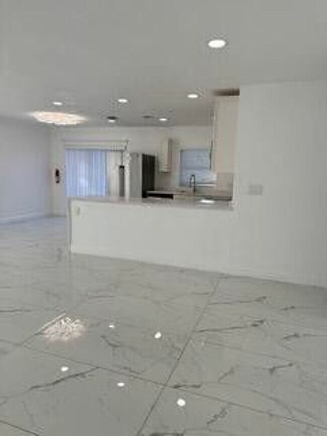 Building Photo - 1848 NW 55th Ave