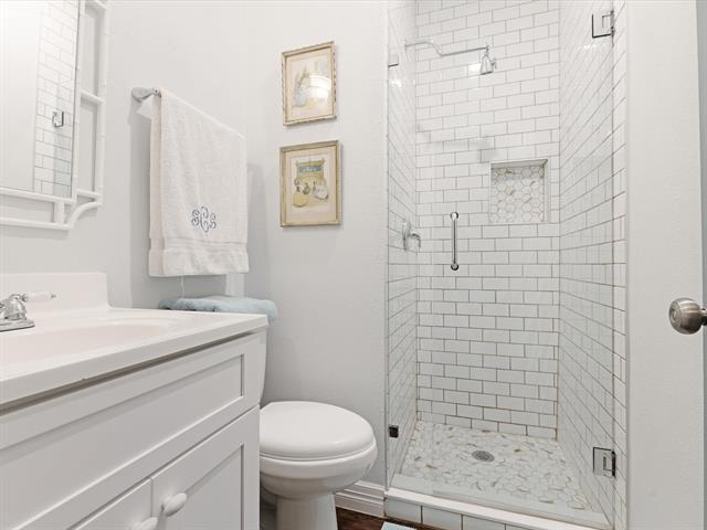 Building Photo - 222 N Cliff St