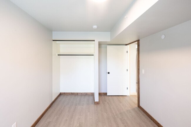 Building Photo - 2 BED 1 BATH APARTMENT IN REXBURG - AVAILABLE NOW UNTIL END OF DECEMBER