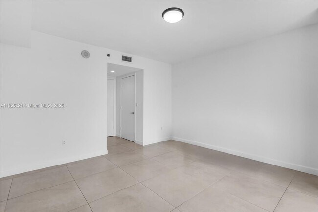Building Photo - 50 Biscayne Blvd