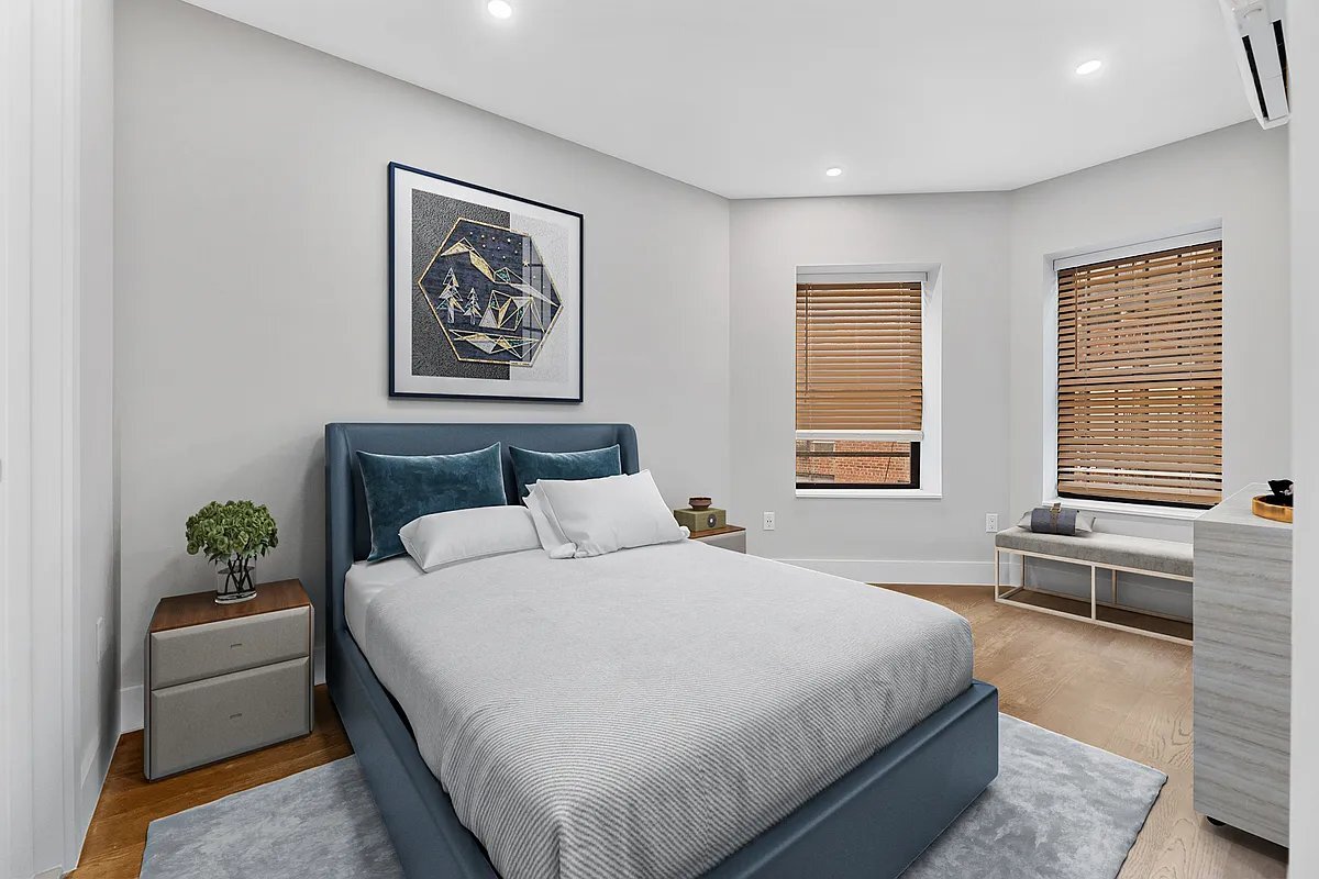 Building Photo - 153 E 26th St