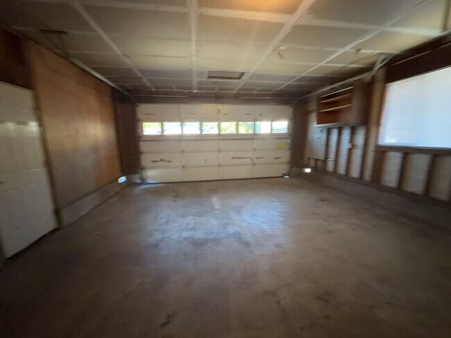 Building Photo - 3121 Matthew Ln