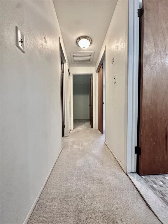 Building Photo - 21669 Tulipwood St