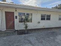 Building Photo - 2 bed 1 bath