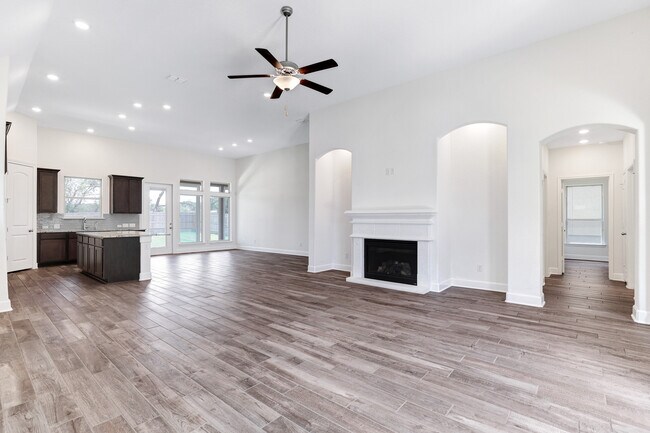 Building Photo - 8626 Glass Gem Dr