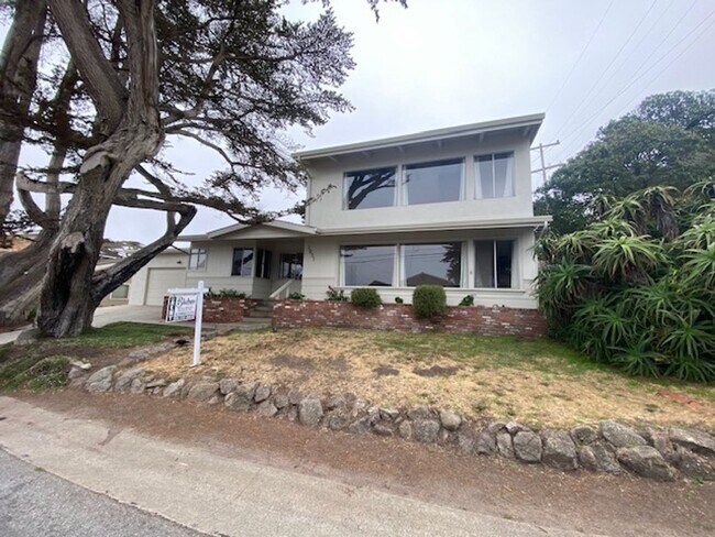 Building Photo - 1051 Shell Ave