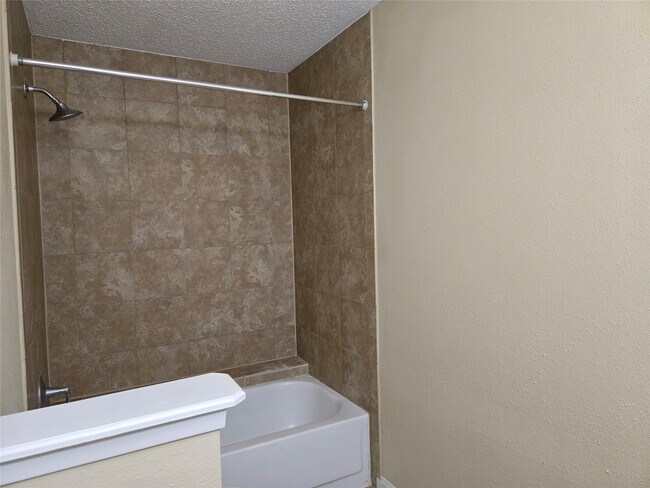 Building Photo - 3106 Timber View Ct