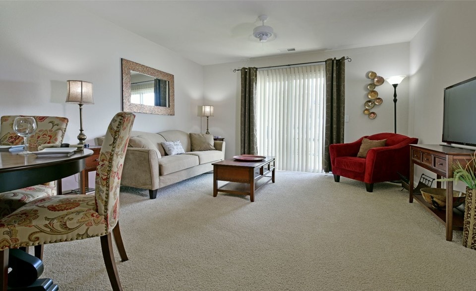 Towne Lakes Apartments 4033 Towne Lakes Ave Grand Chute WI 54913