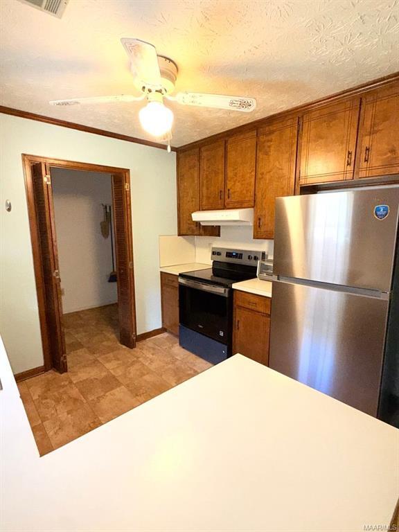 Building Photo - 710 Summer Ln