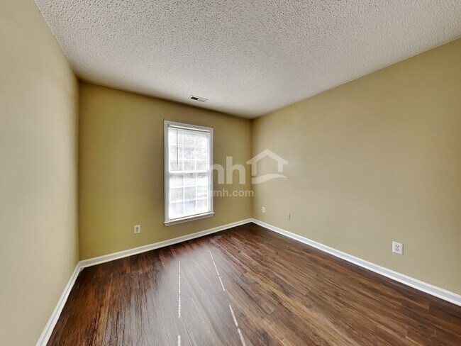 Building Photo - 1003 Pine Acres Ct