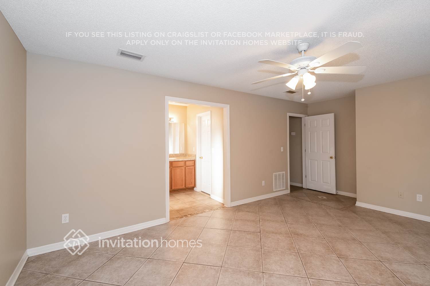 Building Photo - 2048 Pompano Pkwy
