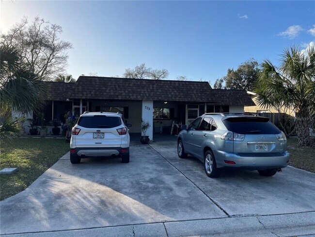 Building Photo - 702 Heritage Ln