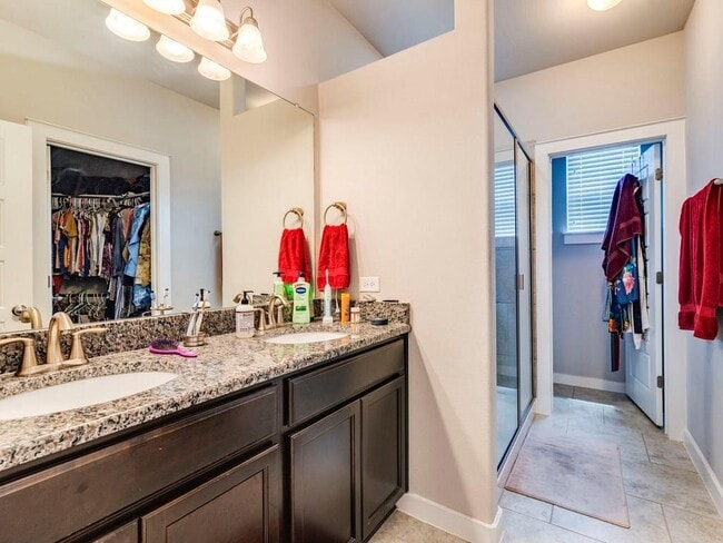 Building Photo - 16101 McAloon Way