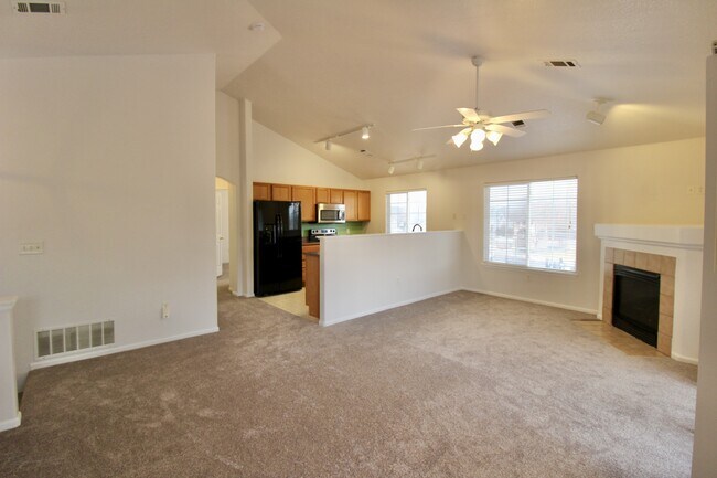 Building Photo - 3242 E 103rd Dr