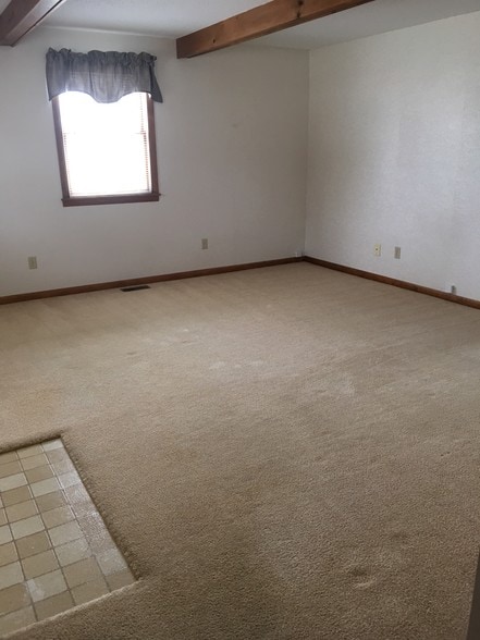 Building Photo - 303 Washington St