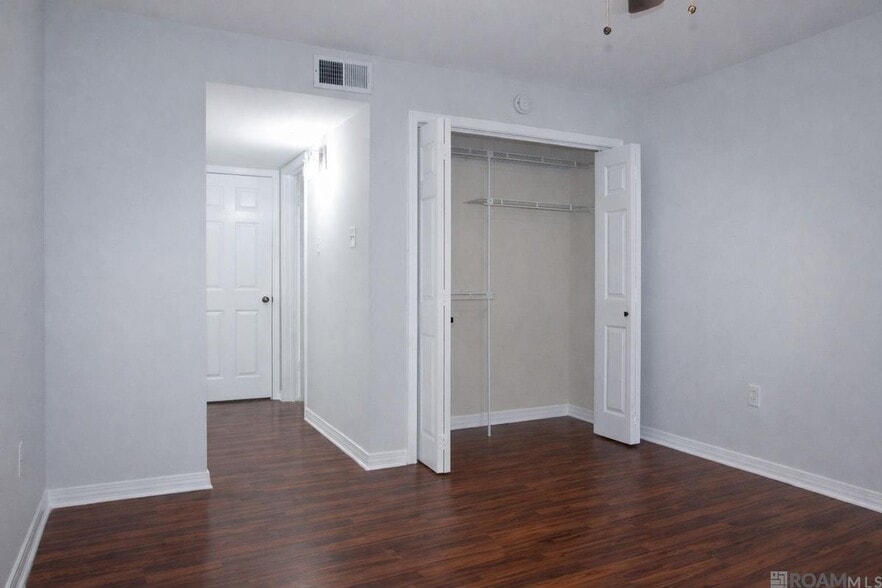 Building Photo - 224 Ocean Dr