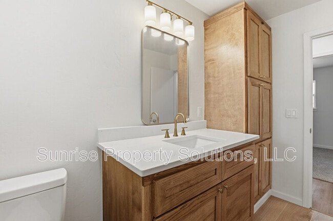 Building Photo - 644 Hunters Hill Rd