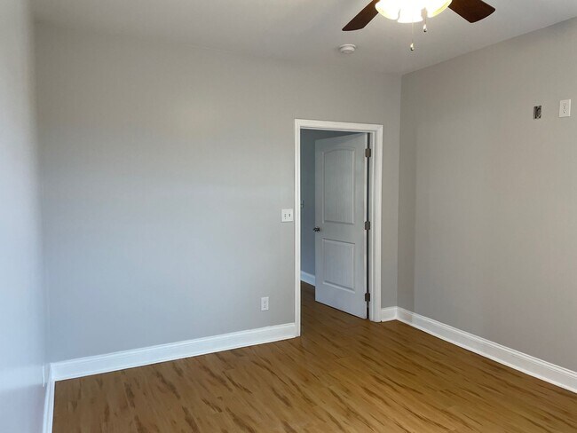 Building Photo - 3 BED, 3 FULL BATH HOME LOCATED IN DENTON!