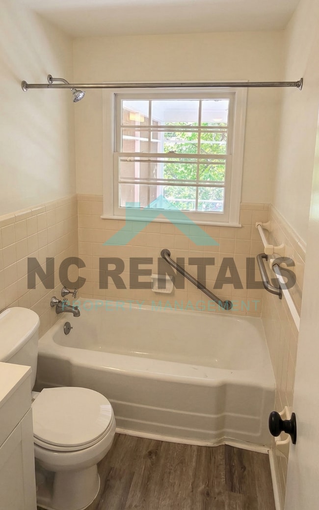 Building Photo - 129 Rocky Knoll Cir