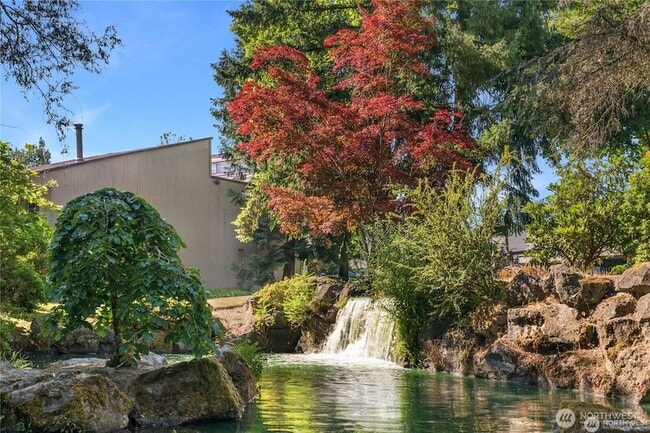 Building Photo - 6236 137th Pl NE