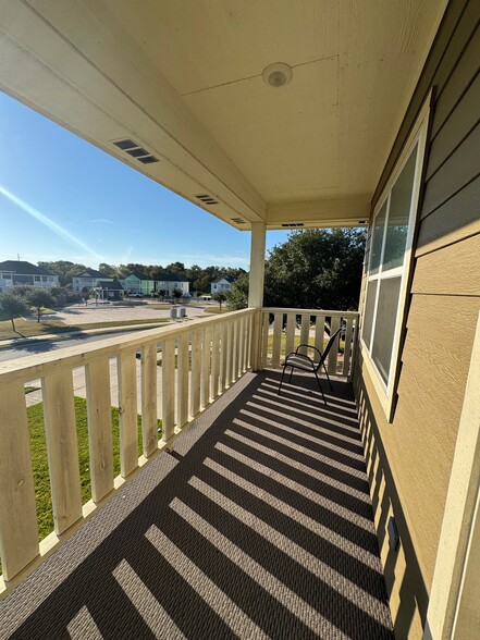 Building Photo - 6999 Halter Loop