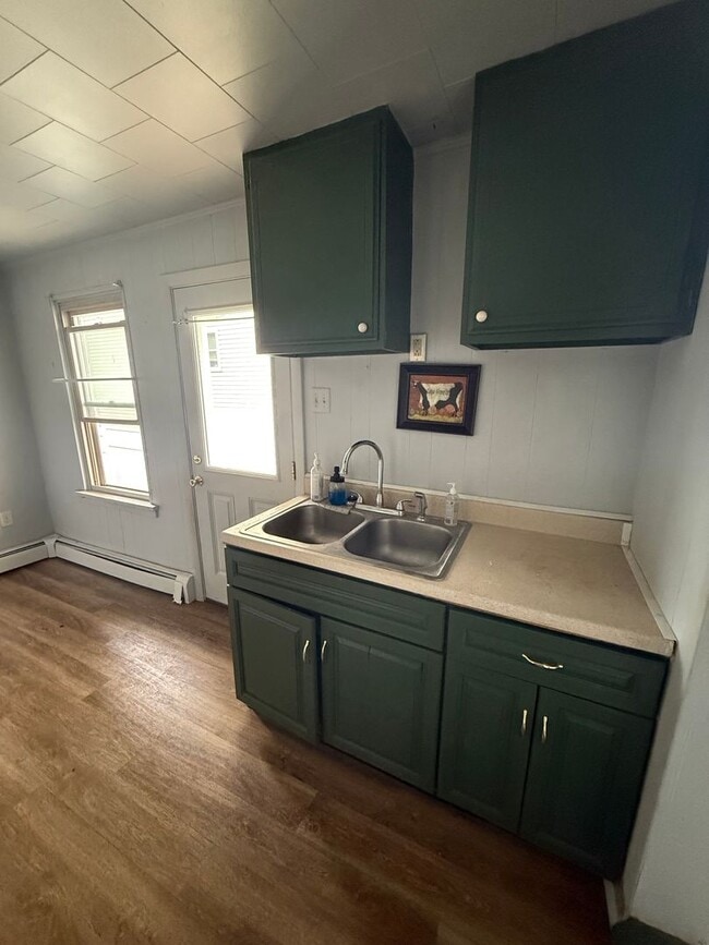 Building Photo - 2 bedroom with a bonus room! Newville PA!