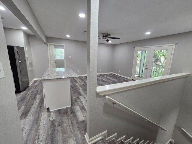 Building Photo - 205 Winter Park
