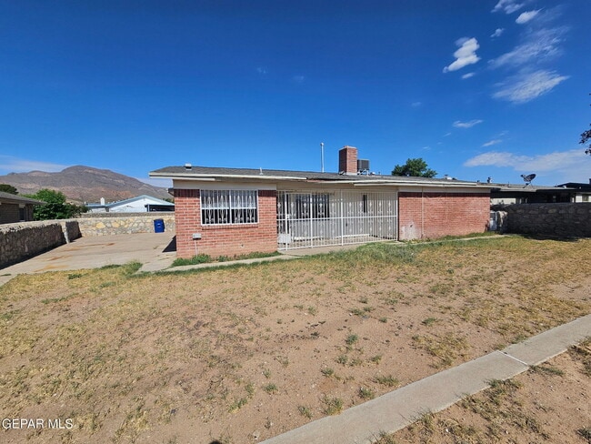 Building Photo - 10604 Pleasant Hills Dr