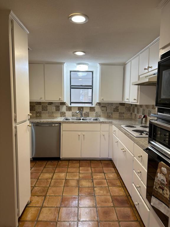 Building Photo - 3228 Whittle Way