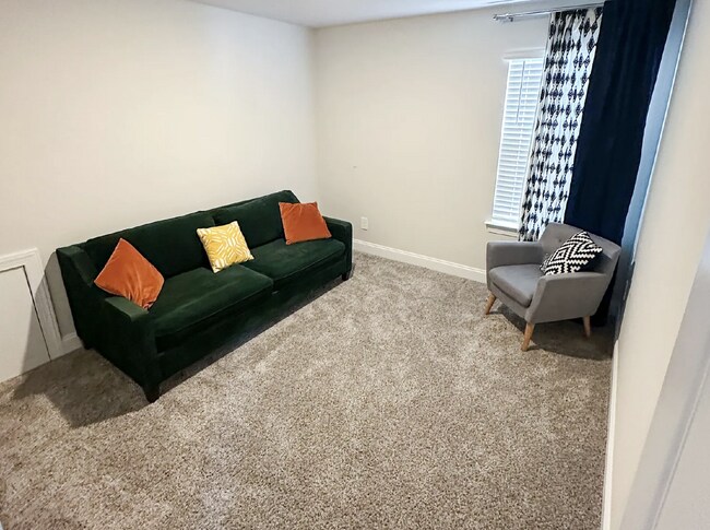 Building Photo - Spacious 4 Bedroom Home with Main-Level Primary and 2-Car Garage