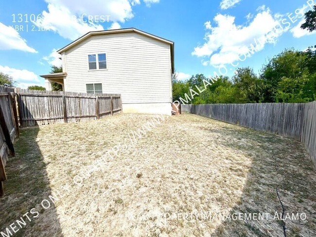 Building Photo - **MOVE IN SPECIAL** 4 Bedroom 2.5 Bath Hom...