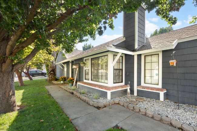 Building Photo - 2178 Sandcastle Way