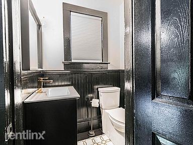 Building Photo - 3 br, 1.5 bath House - 2015 REED AVE