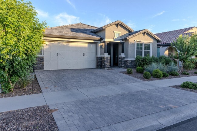 Building Photo - 9701 E Spiral Ave