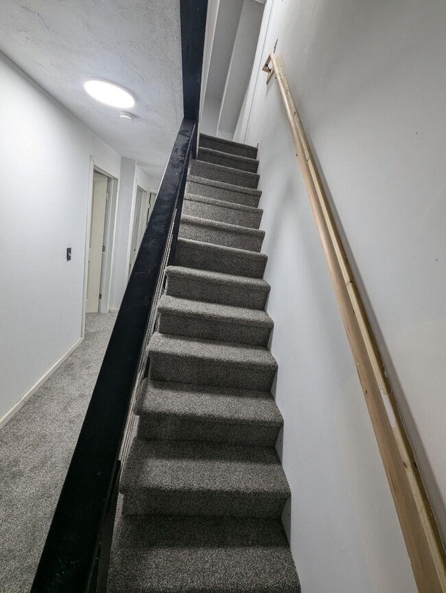 Building Photo - 312 S Penn St